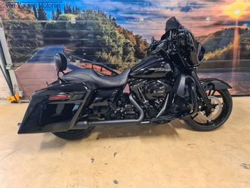 HARLEY-DAVIDSON STREET GLIDE FLHX BTW MOTOR (bj 2014) beschikbaar voor biedingen