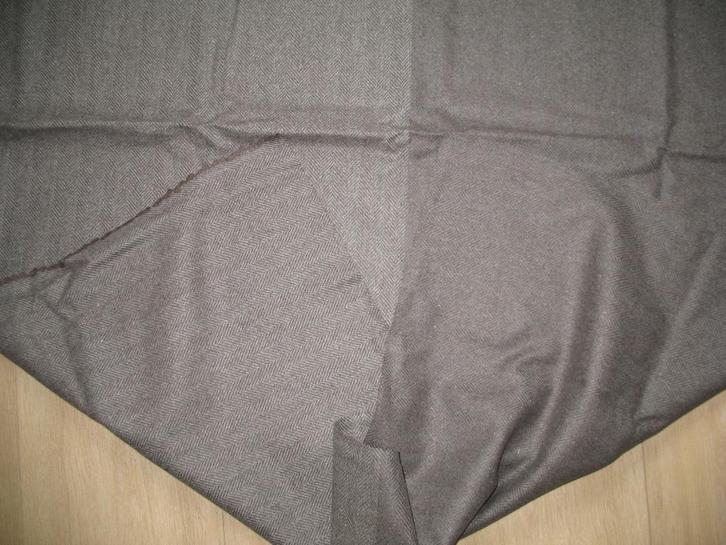 Coupon Restant Tweed 2 Colour Grey /Grijs Tinten, Hobby en Vrije tijd, Stoffen en Lappen, Nieuw, Overige materialen, 120 cm of meer