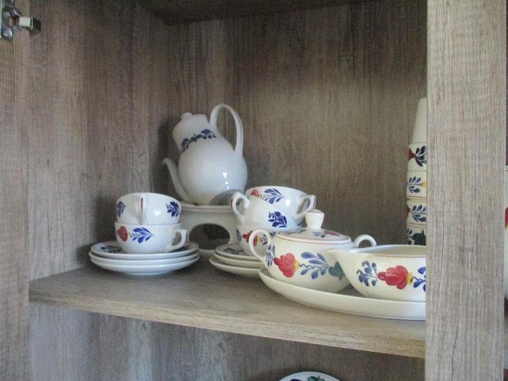 Grote collectie boerenbont servies Boch 82 stukken, Huis en Inrichting, Keuken | Servies, Zo goed als nieuw, Overige typen, Boerenbont