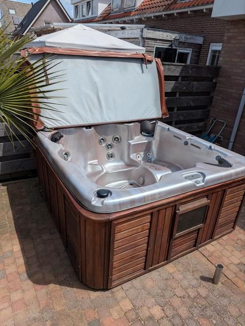 6 persoons Platinum spa Cheyenne redwood cedar, Tuin en Terras, Bubbelbaden en Hottubs, Gebruikt, Ophalen