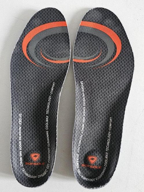 Nieuwe sportzooltjes met verkoelend gel effect – maat 44, Sport en Fitness, Loopsport en Atletiek, Nieuw, Overige typen, Overige sporten