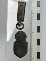 2 zilveren Merovingische/Visigotische gespplaten, Postzegels en Munten, Penningen en Medailles, Ophalen of Verzenden, Overige materialen