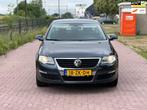 Volkswagen Passat 1.6 CLASSIC MOTOR Comfortline Business NAV, Gebruikt, 4 cilinders, 700 kg, Bedrijf