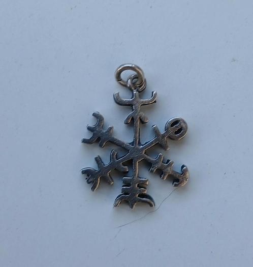 Zilveren runeteken Vegvisir, Sieraden, Tassen en Uiterlijk, Kettinghangers, Zo goed als nieuw, Overige materialen, Zilver, Overige voorstellingen