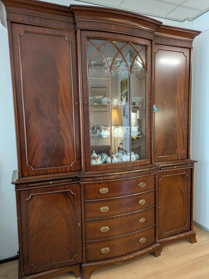 Buffetkast notenhout, Huis en Inrichting, Kasten | Buffetkasten, Gebruikt, 150 tot 200 cm, 200 cm of meer, 25 tot 50 cm, Met lade(s)