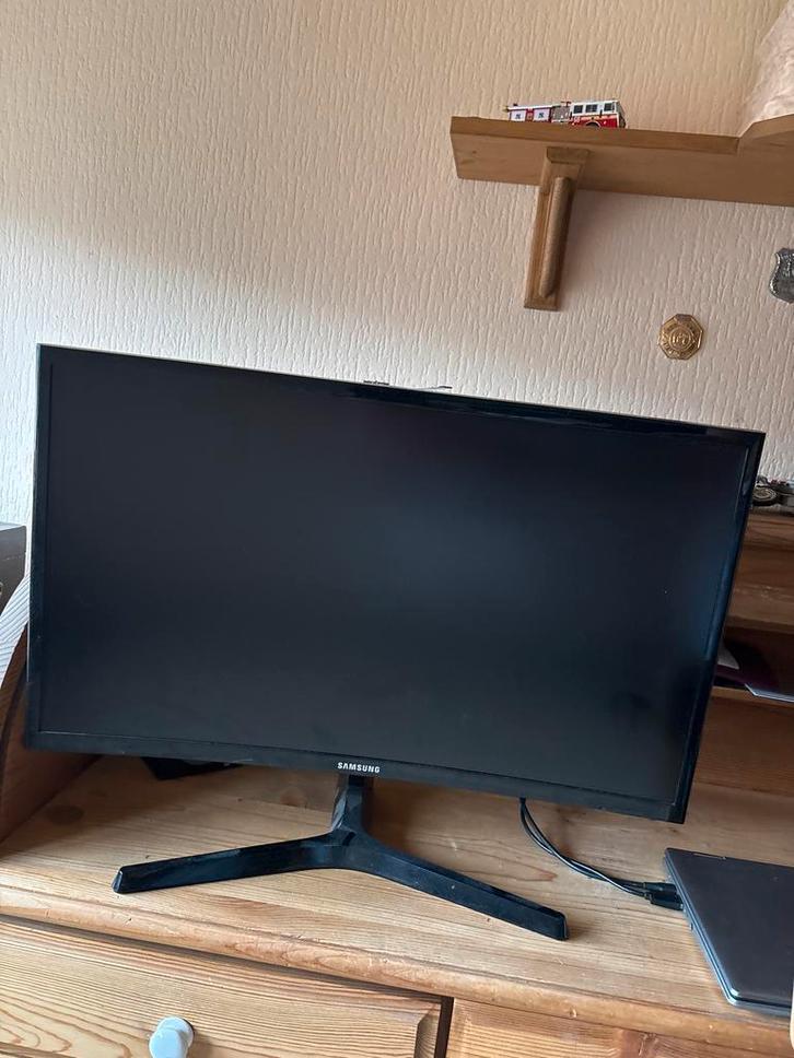 Samsung Curved Beeldscherm - Perfect voor Gaming!, Computers en Software, Monitoren, Gebruikt, HDMI, Gaming, Curved, Ophalen