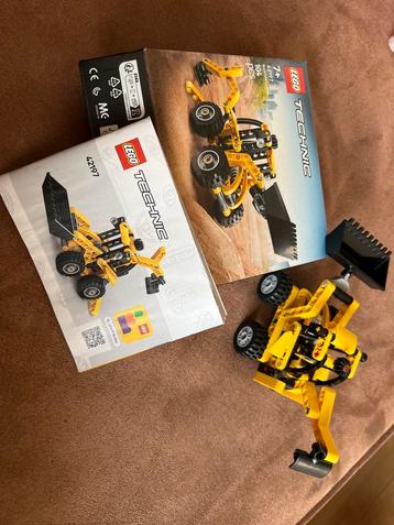 Lego Technic 42197 Backhoe Loader