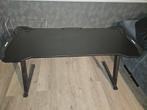 Gaming bureau 140cm - met beker & headset houder, Ophalen, Gebruikt, Bureau