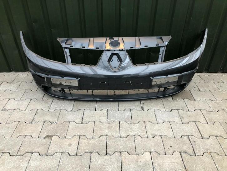 Voorbumper renault scenic 8200139528 Origineel, Auto-onderdelen, Carrosserie en Plaatwerk, Bumper, Voor, Gebruikt, Ophalen of Verzenden
