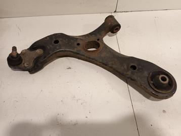 Draagarm links voor Toyota Auris beschikbaar voor biedingen