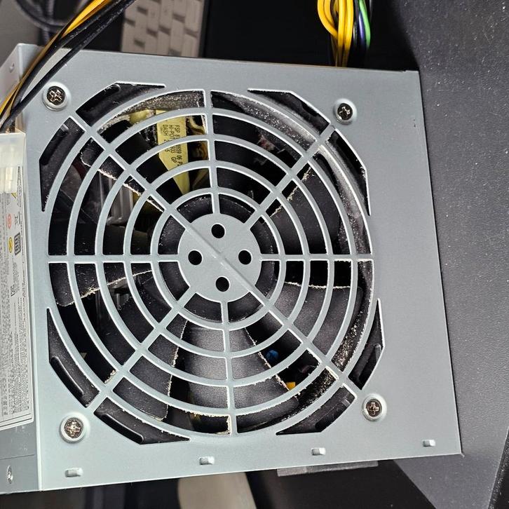 500W Voeding 14-pin Lenovo, Computers en Software, Interne voedingen, Zo goed als nieuw, Ophalen of Verzenden