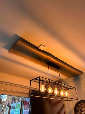 Hanglamp met eventueel eiken plank en e27 lampen beschikbaar voor biedingen