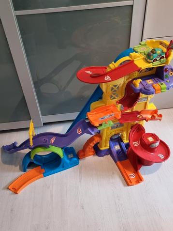 vtech toet toet stuntbaan beschikbaar voor biedingen