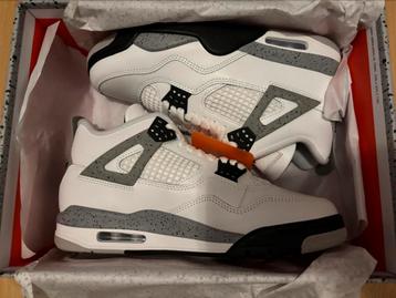 Air Jordan 4 Retro White Cement (42) beschikbaar voor biedingen