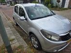 Dacia Sandero 1.2 16V 2010 Grijs, Voorwielaandrijving, Stof, 74 pk, Radio