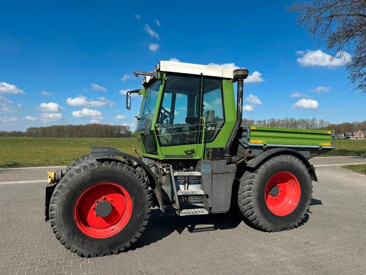 Fendt Xylon 520 (bj 2001), Zakelijke goederen, Agrarisch | Tractoren, meer dan 10000, Fendt, Gebruikt