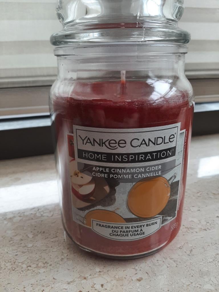 Yankee Candle Groot - Apple Cinnamon Cider, Overige materialen, Ophalen of Verzenden, Zo goed als nieuw, Minder dan 25 cm