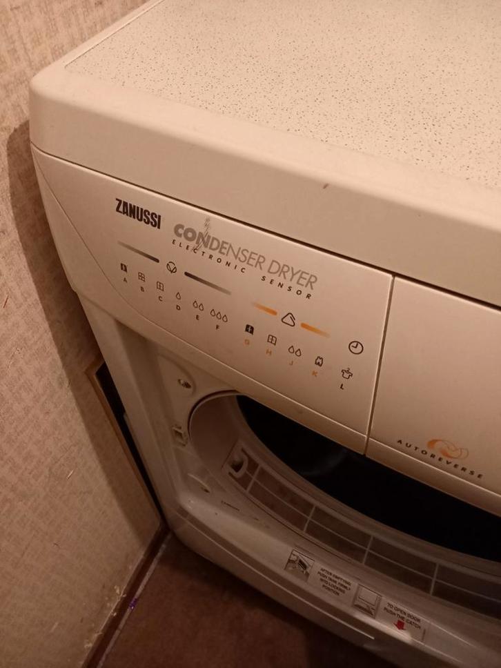 Zanussi Condens Droger - Weinig Gebruikt, Witgoed en Apparatuur, Wasdrogers, Gebruikt, Condens, Voorlader, 6 tot 8 kg, 85 tot 90 cm