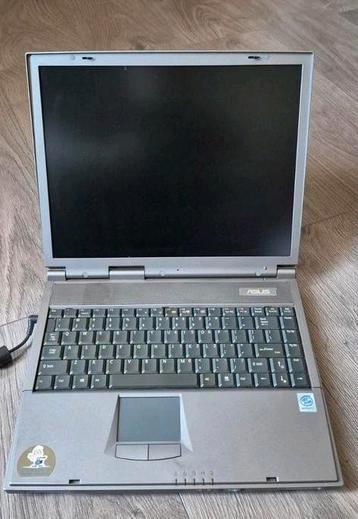 ASUS L8400 14" - Pentium 3 650Mhz - 256MB - 20GB beschikbaar voor biedingen