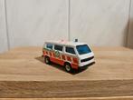 Matchbox Volkswagen T3 Transporter Ambulance, Ophalen of Verzenden, Auto