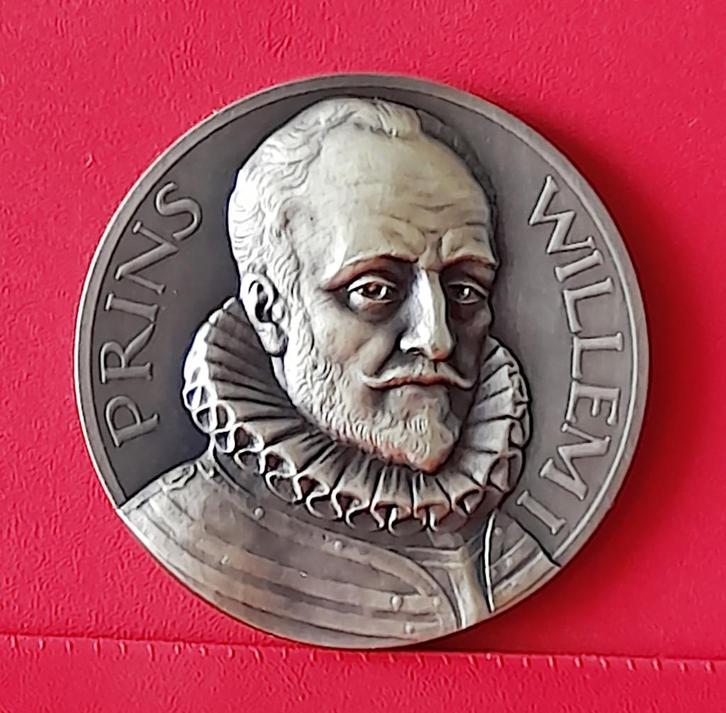 Bronzen penning Prins Willem I 1533-1584, Postzegels en Munten, Penningen en Medailles, Brons, Nederland, Ophalen of Verzenden