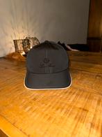 Loro Piana pet, Ophalen of Verzenden, Zo goed als nieuw