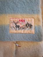 AaBe 2 st wollen dekens geel/blauw vintage, Huis en Inrichting, Gebruikt, 150 tot 200 cm, Vintage, Ophalen of Verzenden