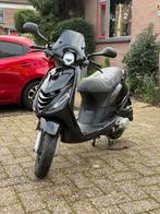 Zip iget 2018 brom full option black on black, Fietsen en Brommers, Scooters | Piaggio, Maximaal 45 km/u, Zip, Ophalen of Verzenden