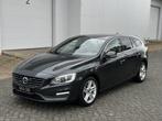 Volvo V60  D4 180PK! AUT|NAVI|XENON|TREKHAAK, Automaat, Zwart, 4 cilinders, Leder en Stof