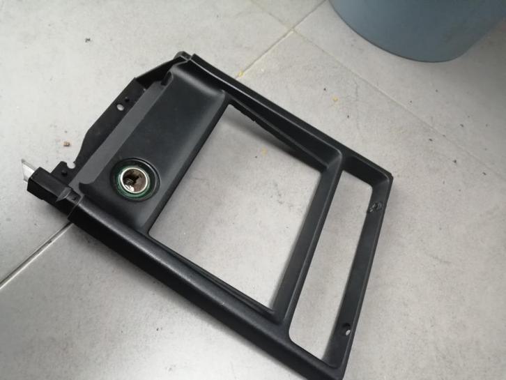 Radiofront DUBBEL-DIN MAZDA 323f BG/MX-3  1989/1995, Auto-onderdelen, Dashboard en Schakelaars, Mazda, Gebruikt, Ophalen of Verzenden