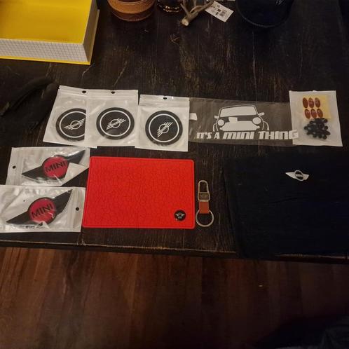 Mini Accessoires Set: Emblemen, Onderzetters, Sticker, Auto diversen, Auto-accessoires, Nieuw, Ophalen of Verzenden