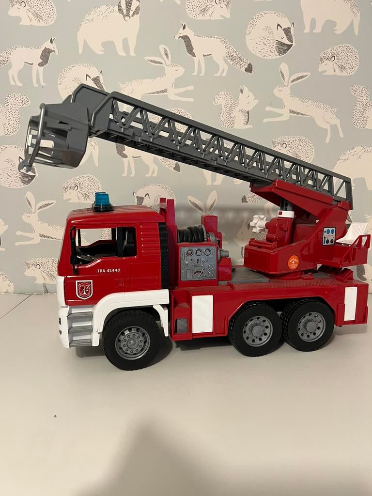 Bruder brandweer auto, Kinderen en Baby's, Speelgoed | Speelgoedvoertuigen, Ophalen of Verzenden, Gebruikt