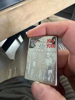 Zippo New York - Gegraveerd, Verzamelen, Rookartikelen, Aanstekers en Luciferdoosjes, Ophalen of Verzenden, Gebruikt, Aansteker