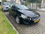 Volvo V60 T3 150pk Start/stop 2012 Zwart, Voorwielaandrijving, 1596 cc, 74 €/maand, 4 cilinders