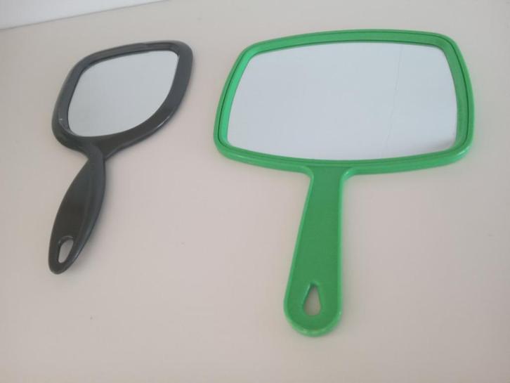 Twee handspiegels, Huis en Inrichting, Woonaccessoires | Spiegels, Zo goed als nieuw, Minder dan 50 cm, Minder dan 100 cm, Overige vormen