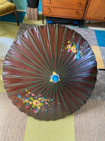 Papieren decoratieve parasols beschilderd beschikbaar voor biedingen