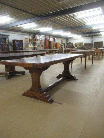 Oer 11517 vintage eiken kloostertafel met dik blad L= 220 cm beschikbaar voor biedingen