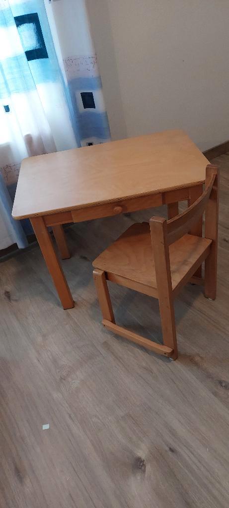 kindertafel met stoel, Kinderen en Baby's, Kinderkamer | Tafels en Stoelen, Gebruikt, Tafel(s) en Stoel(en), Ophalen