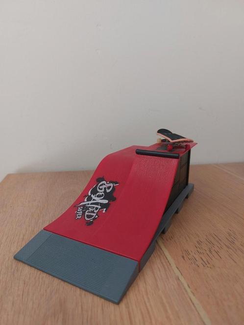Fingerboard met ramp en extra wielen, Kinderen en Baby's, Speelgoed | Overig, Zo goed als nieuw, Jongen, Ophalen of Verzenden