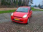 Daihatsu Sirion 1.0 51KW 2006 Rood. N.A.P aanwezig., Auto's, Daihatsu, Voorwielaandrijving, 750 kg, Handgeschakeld, 3 cilinders