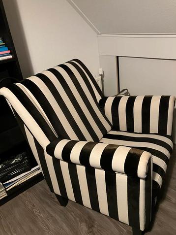 Luxe Zwart Wit Fauteuil beschikbaar voor biedingen