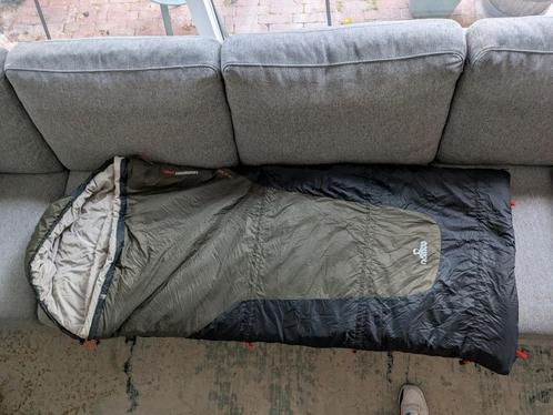 Nomad Triple S junior slaapzak, Caravans en Kamperen, Slaapzakken, Zo goed als nieuw, Ophalen of Verzenden
