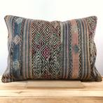 Kelimkussen 50x70 van vintage kelim blauw oudroze, Huis en Inrichting, Yazgibi, Nieuw, Info@yazgibi.nl, Vlindermeent 41 Hilversum