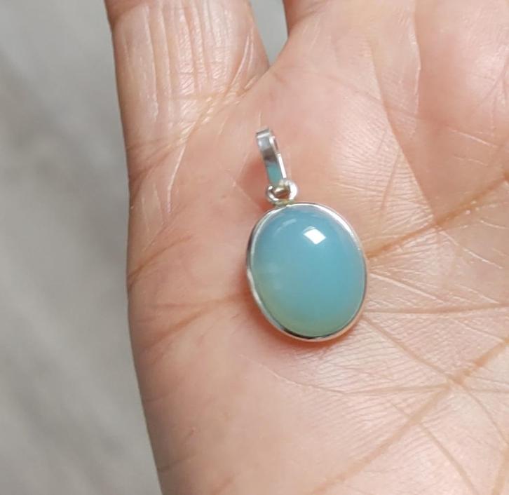 925 zilveren hanger met aqua Chalcedoon steen, Sieraden, Tassen en Uiterlijk, Kettinghangers, Nieuw, Zilver, Blauw, Met edelsteen