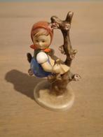 Hummel Goebel - Appelfiguur - Meisje #141-4/0, Ophalen of Verzenden