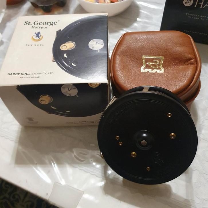 Hardy St George Hotspur Vliegenreel, Watersport en Boten, Hengelsport | Vliegvissen, Nieuw, Molen, Ophalen of Verzenden