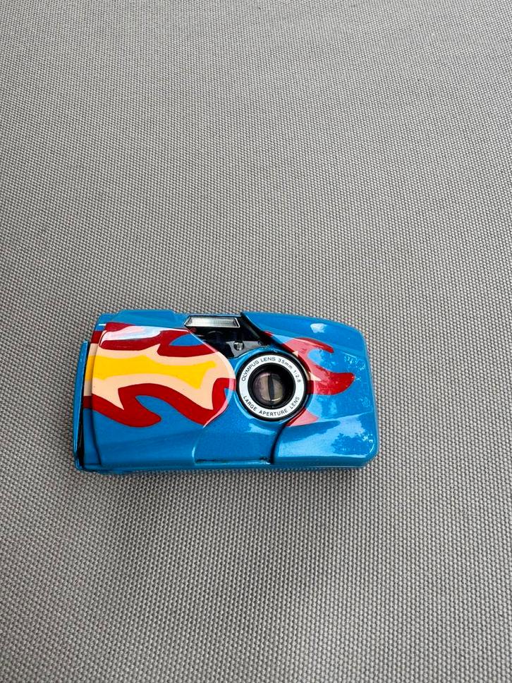 Olympus MJU II - custom painted, Audio, Tv en Foto, Fotocamera's Analoog, Ophalen of Verzenden