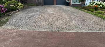 Klinkers (+/- 70m2) ter overname beschikbaar voor biedingen