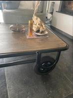 Industriële eiken salontafel op wielen, Gebruikt, 100 tot 150 cm, Eikenhout, Ophalen of Verzenden