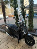 Vespa Primavera 4takt - blauw kenteken, Fietsen en Brommers, Scooters | Vespa, Ophalen, Overige modellen, Zo goed als nieuw, Benzine